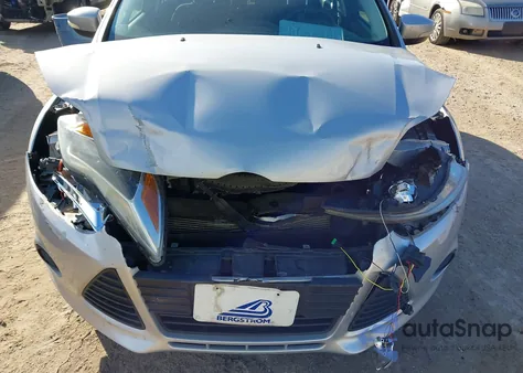 2013 Ford Focus Se из США, поврежденный, VIN 1FADP3F26DL318528